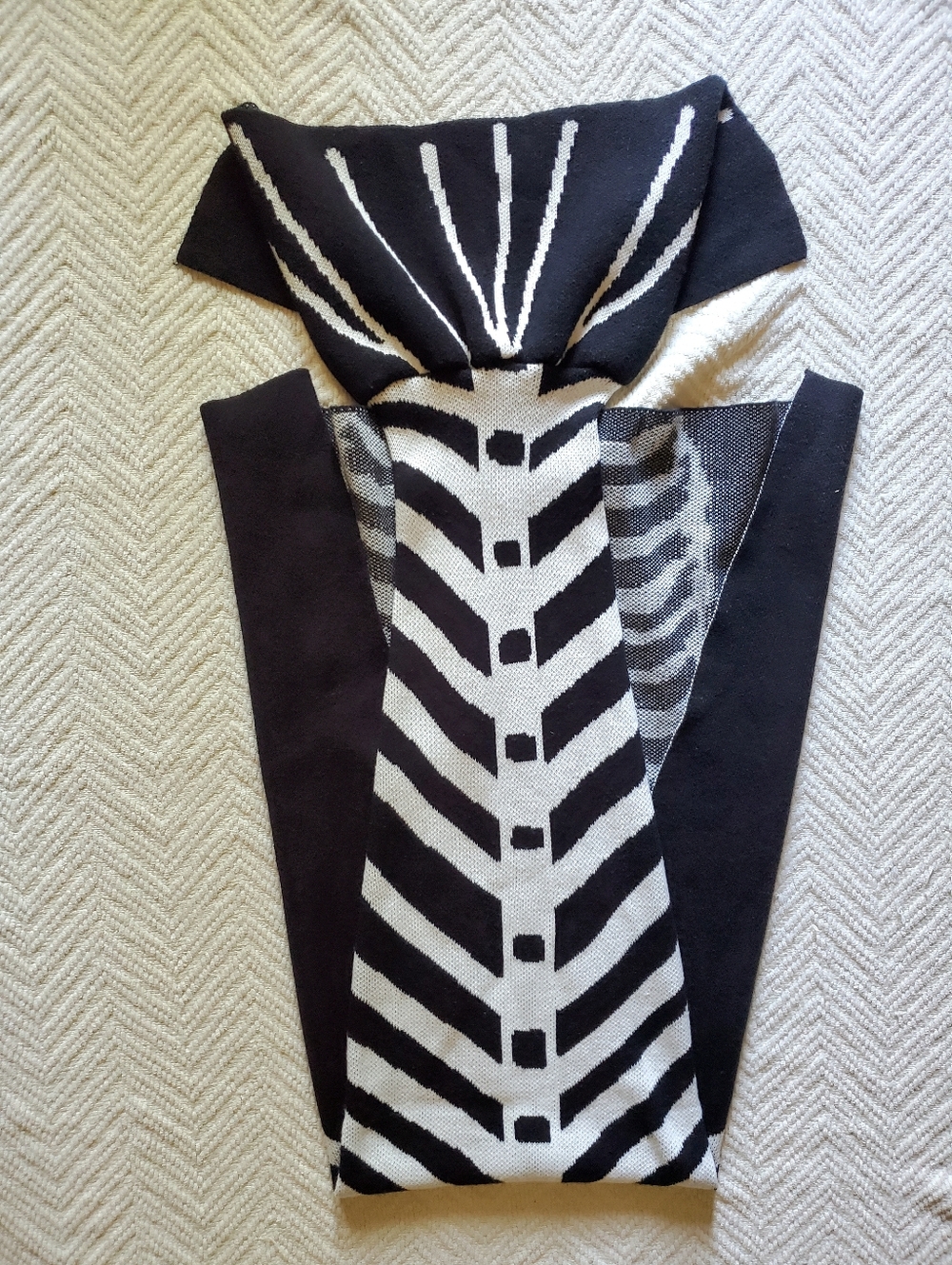 Gothic Skeleton Mermaid Blanket Adult Size - Picture 6 of 8